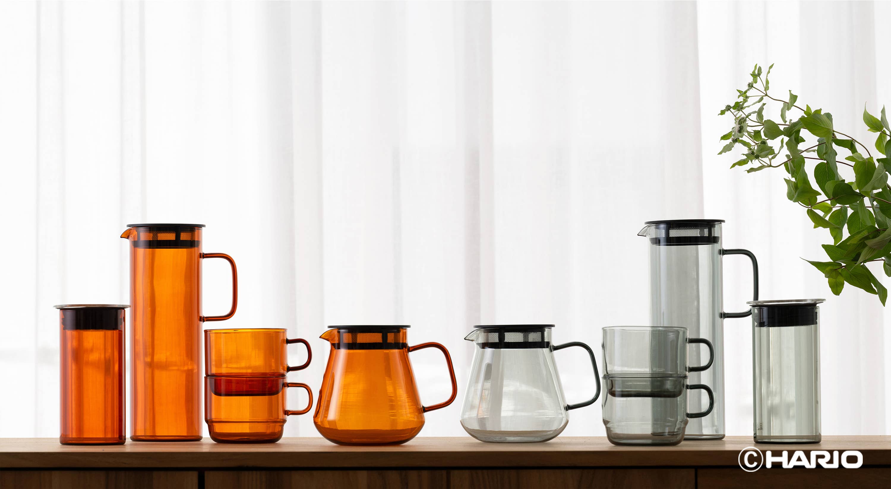 HARIO Colors Glass Coffee and Tea Server, 600ml: Amber